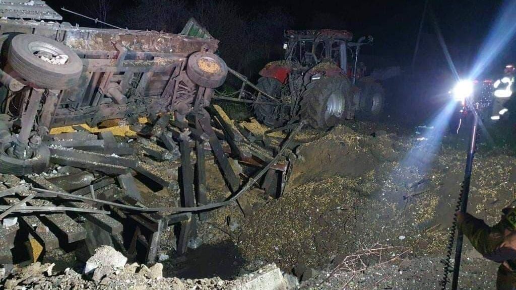 На месте происшествия в районе населенного пункта Пшеводув, Польша - РИА Новости, 1920, 15.11.2022