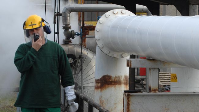Инженер нефтегазовой компании