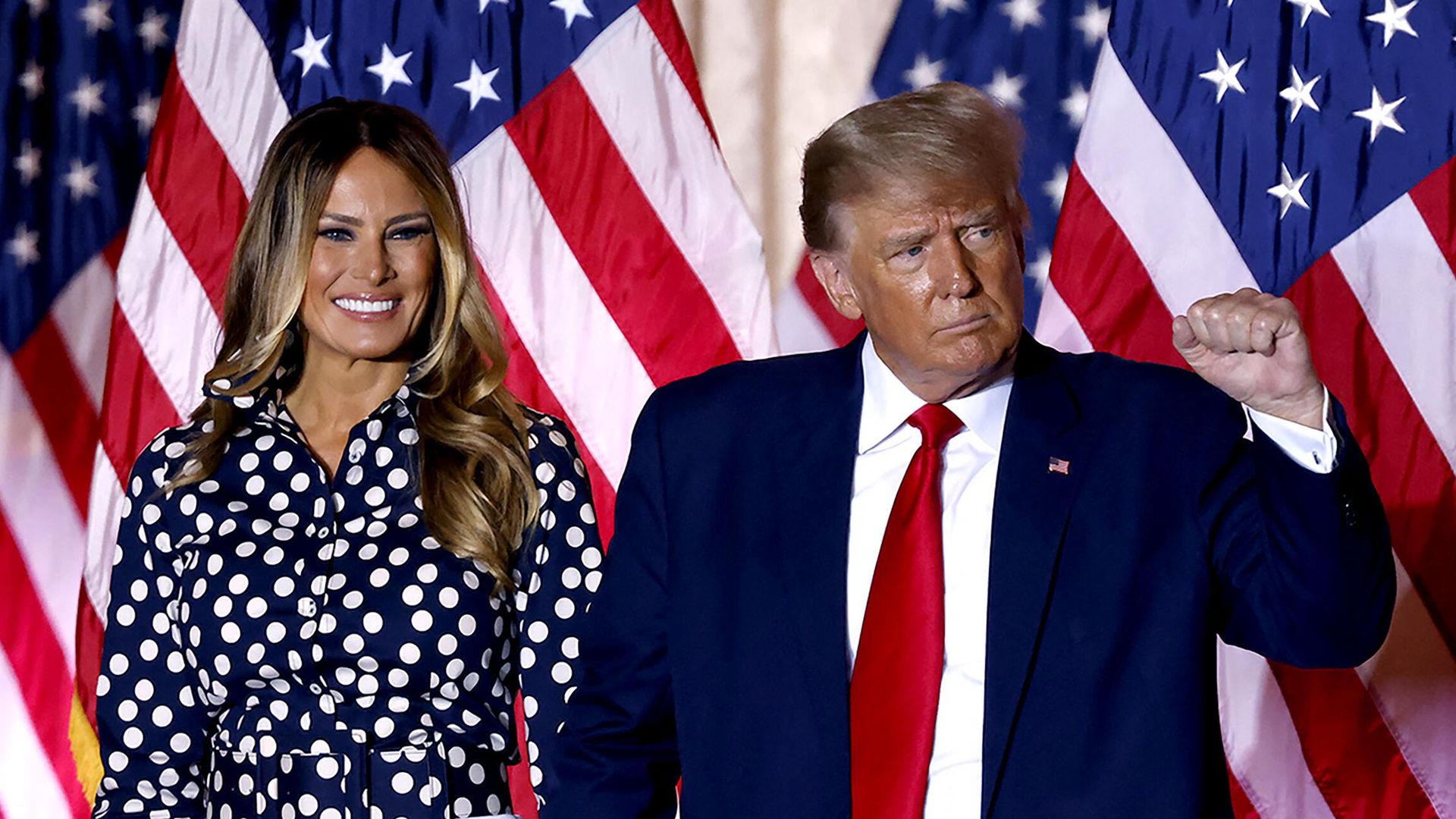 Экс-президент США Дональд Трамп и бывшая первая леди США Мелания Трамп в Палм-Бич, Флорида Экс-президент США Дональд Трамп и бывшая первая леди США Мелания Трамп в Палм-Бич, Флорида - РИА Новости, 1920, 17.11.2022