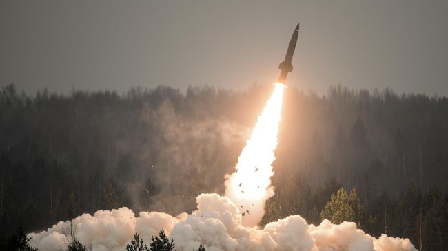Показательный пуск ракеты из тактического комплекса Точка-У