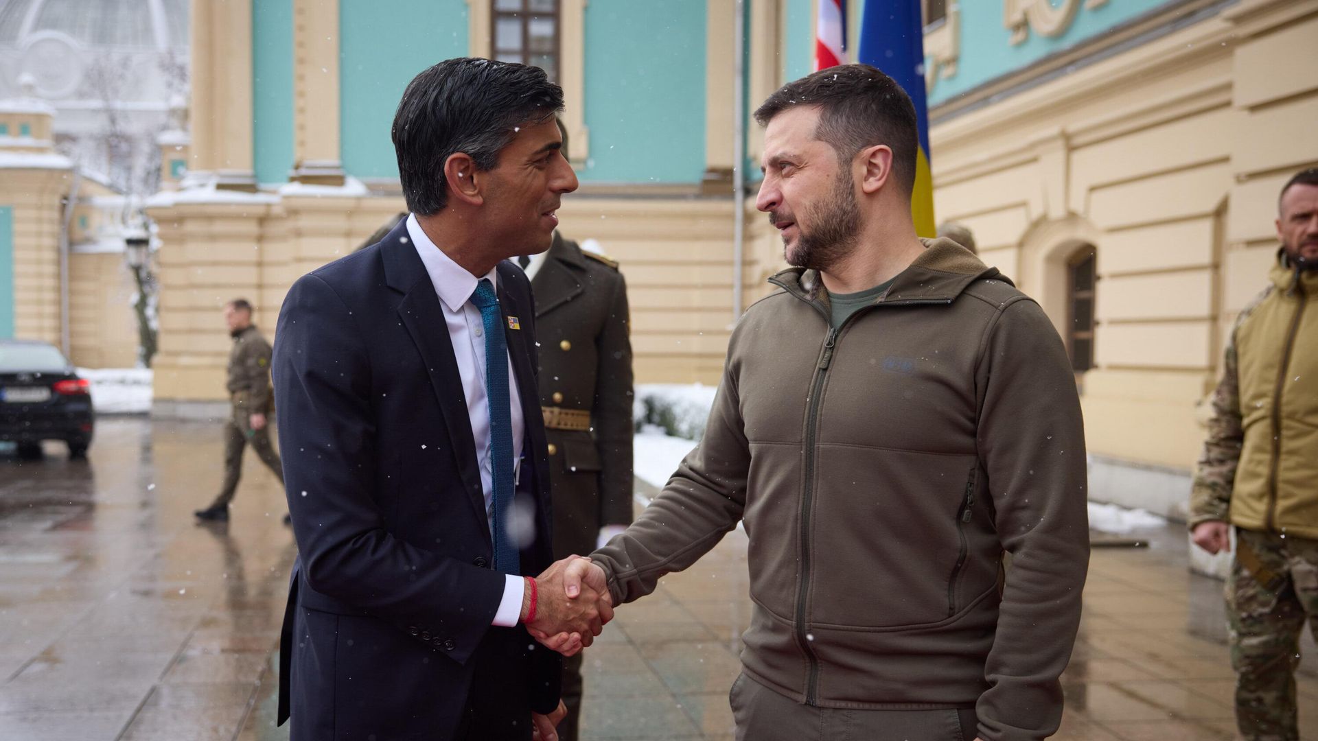 Премьер Великобритании Риши Сунак и президент Украины Владимир Зеленский Премьер Великобритании Риши Сунак и президент Украины Владимир Зеленский - РИА Новости, 1920, 09.12.2022