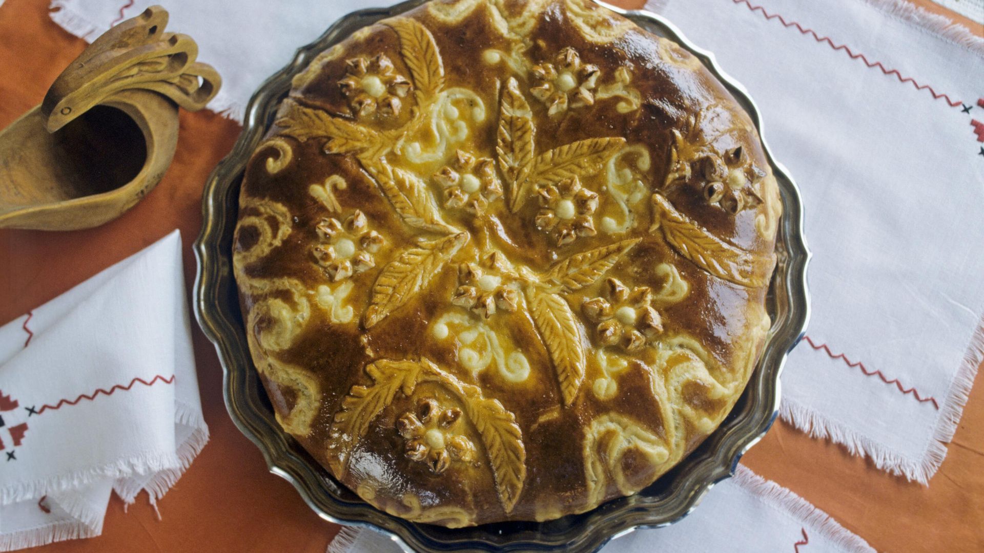 Блюдо русской кухни - кулебяка с мясом - РИА Новости, 1920, 16.05.2026