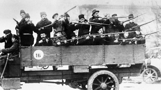 Великая Октябрьская социалистическая революция. Петроград, 25-26 октября 1917 года