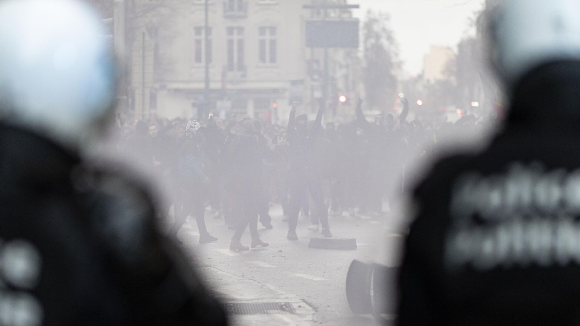 Акция против антиковидных мер в Брюсселе Акция против антиковидных мер в Брюсселе - РИА Новости, 1920, 27.11.2022