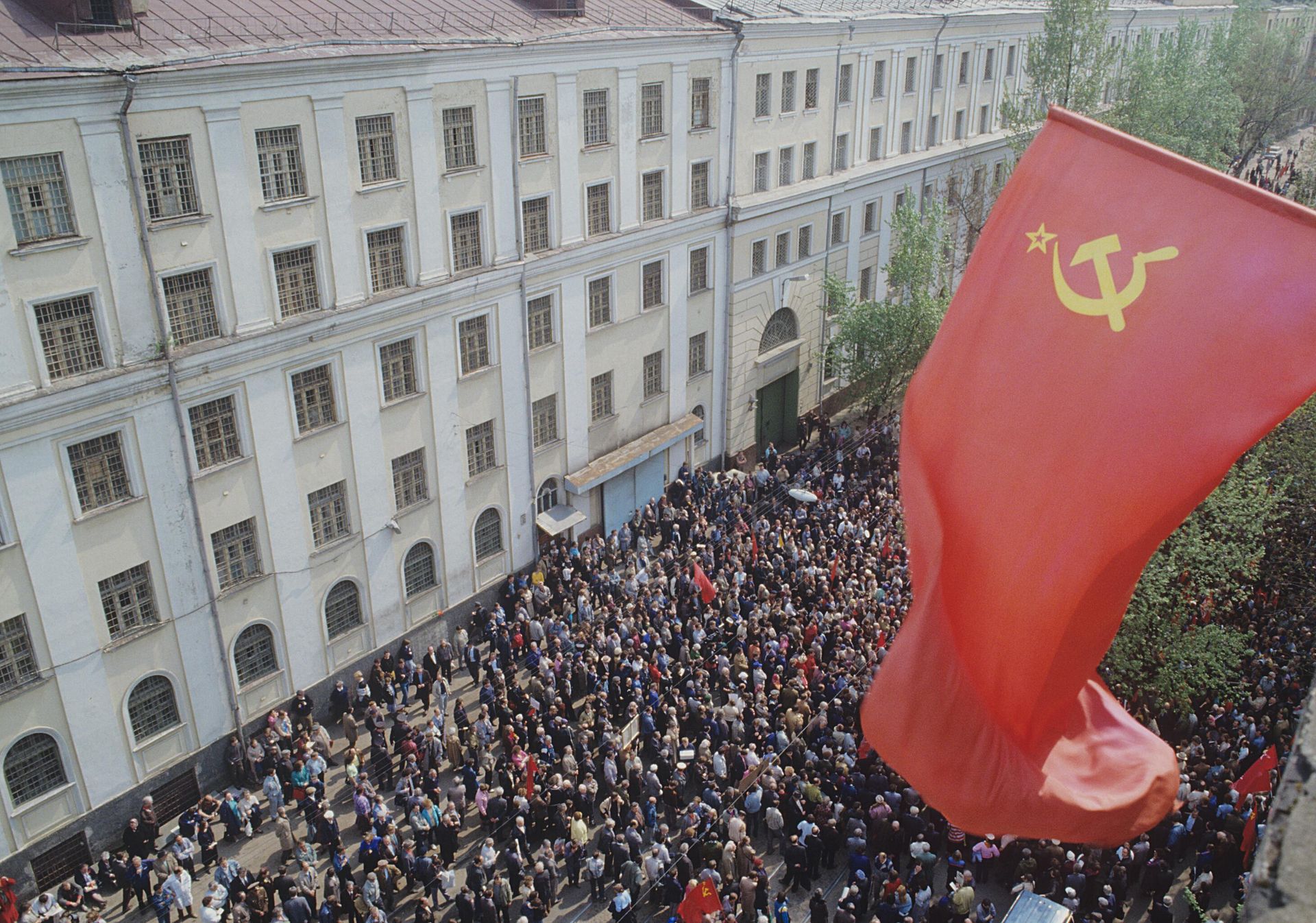 Митинг у тюрьмы Матросская тишина 9 мая 1992 года - РИА Новости, 1920, 25.08.2025