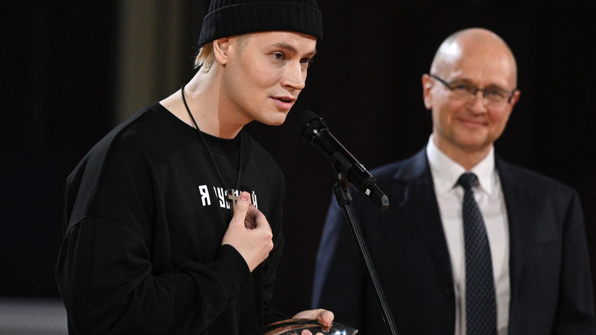Кириенко и Shaman на церемонии вручения премии Russian Creative Awards Кириенко и Shaman на церемонии вручения премии Russian Creative Awards - РИА Новости, 1920, 01.12.2022