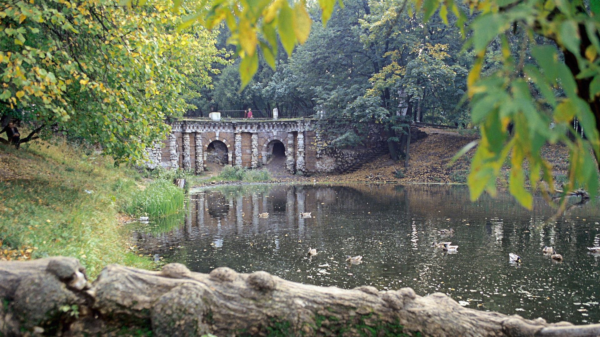 Грот в Лефортовском парке Грот в Лефортовском парке - РИА Новости, 1920, 07.07.2023