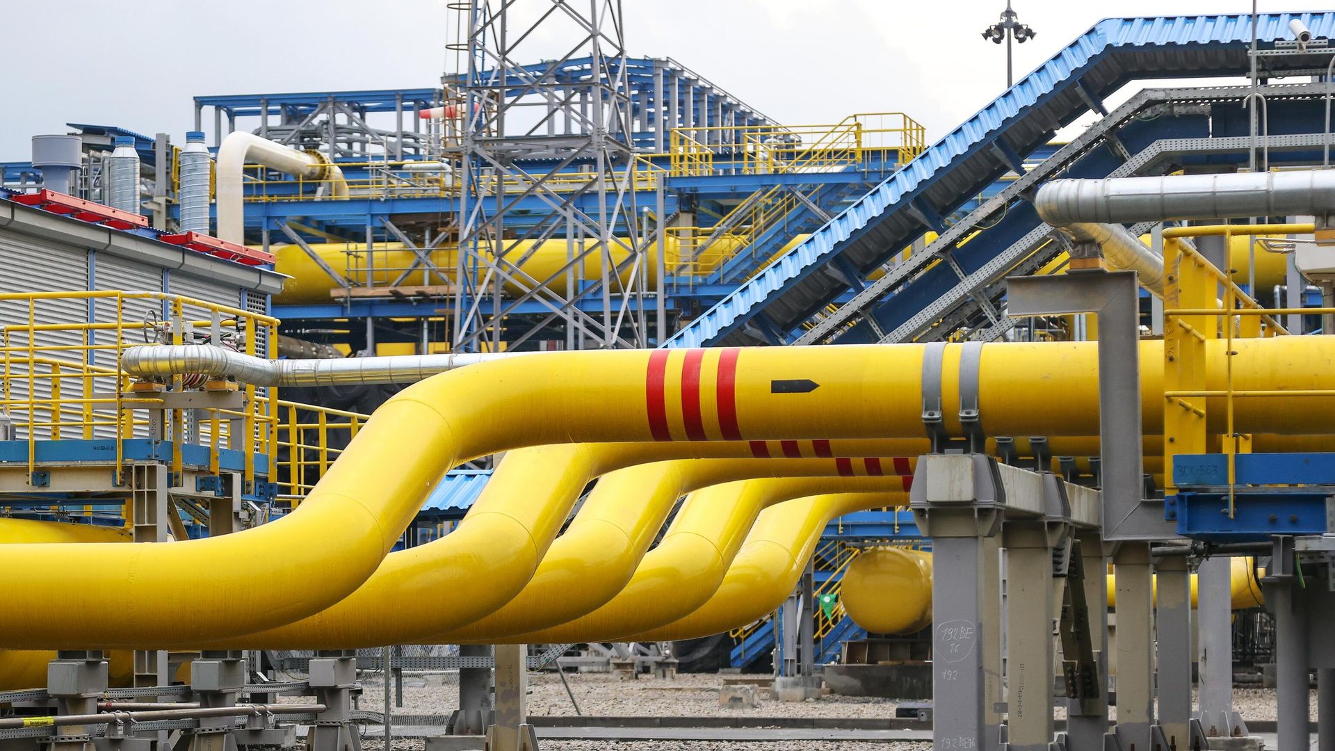 Трубопроводы измерительных линий коммерческого узла учета товарного газа на Амурском ГПЗ Трубопроводы измерительных линий коммерческого узла учета товарного газа на Амурском ГПЗ - РИА Новости, 1920, 02.12.2022