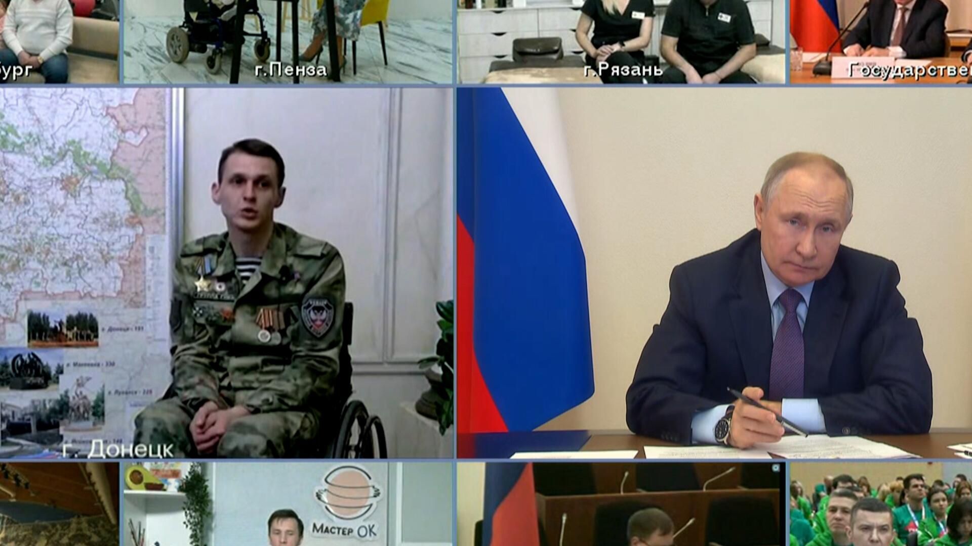 Солдат из Донецка благодарит Путина за присоединение Донбасса Солдат из Донецка благодарит Путина за присоединение Донбасса - РИА Новости, 1920, 02.12.2022