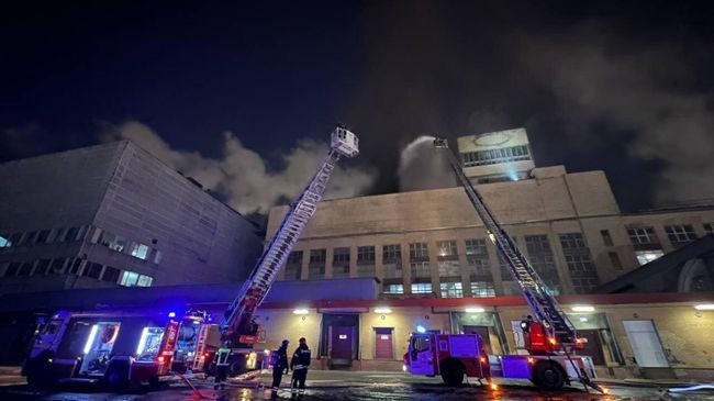 Пожар на Микояновском мясокомбинате в Москве Пожар на Микояновском мясокомбинате в Москве