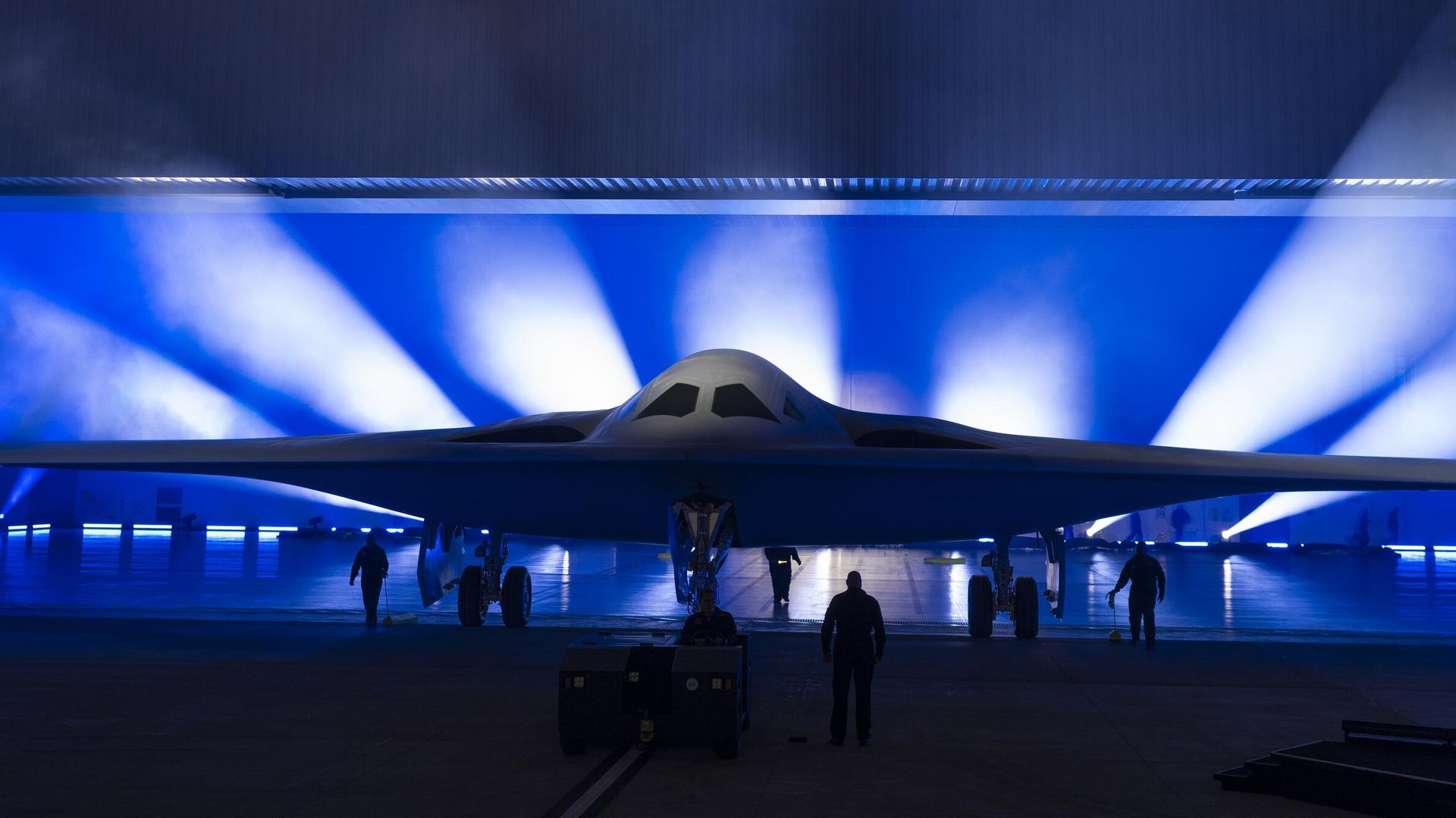 Презентация нового стратегического бомбардировщика B-21 Raider Презентация нового стратегического бомбардировщика B-21 Raider - РИА Новости, 1920, 03.12.2022