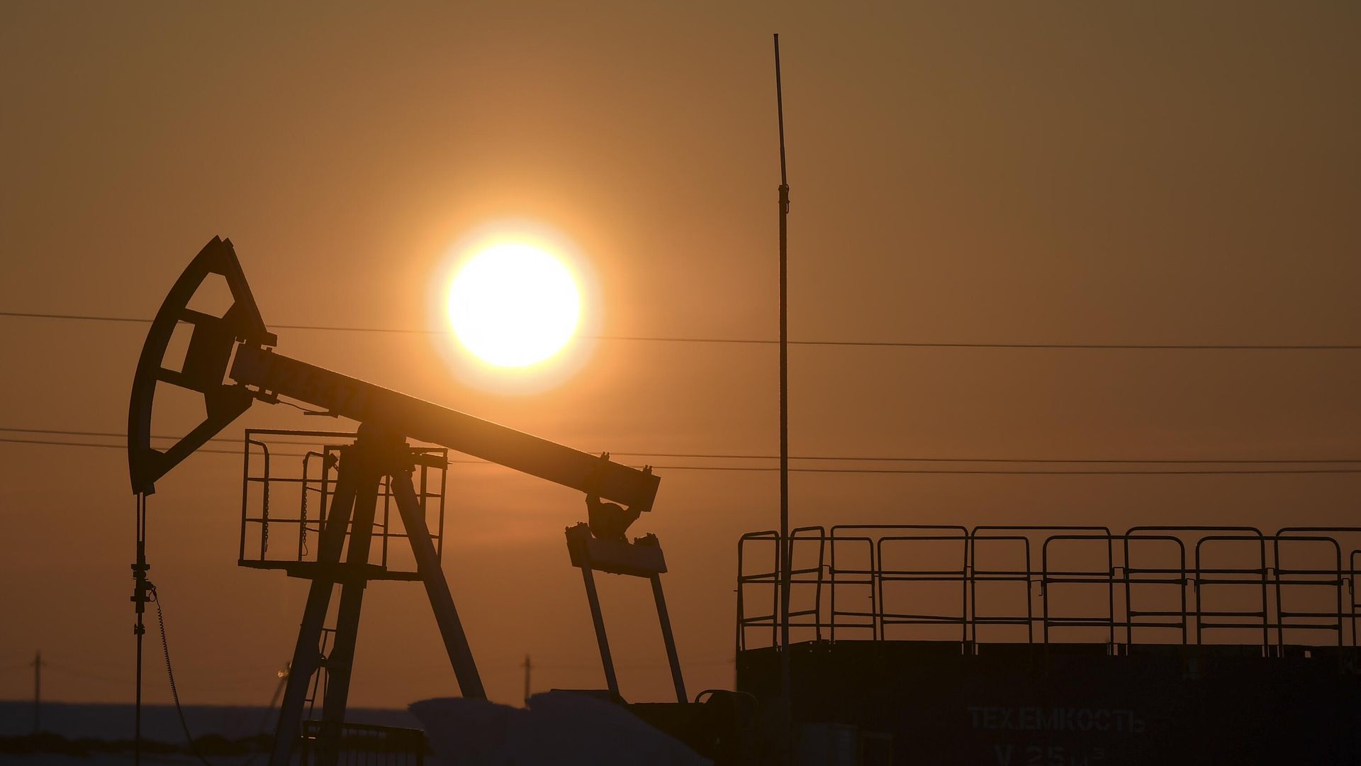 Нефтяная качалка в Альметьевском районе Республики Татарстан - РИА Новости, 1920, 12.09.2023