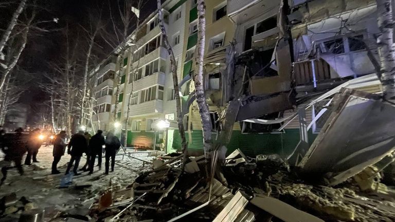 На месте взрыва бытового газа в многоэтажном доме в Нижневартовске На месте взрыва бытового газа в многоэтажном доме в Нижневартовске