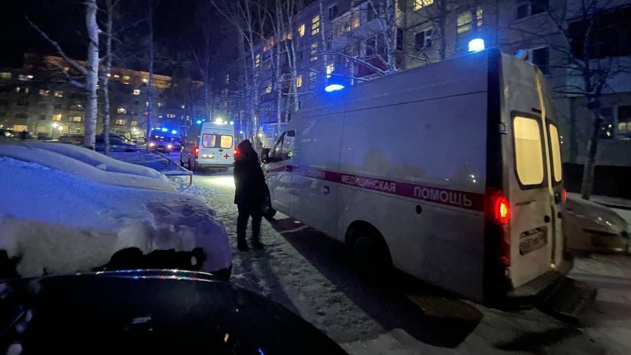 На месте взрыва бытового газа в многоэтажном доме в Нижневартовске - РИА Новости, 1920, 05.12.2022