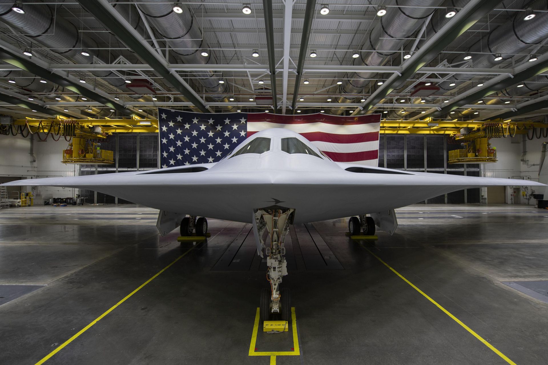 Новый стратегический бомбардировщик ВВС США B-21 Raider Новый стратегический бомбардировщик ВВС США B-21 Raider - РИА Новости, 1920, 28.06.2023