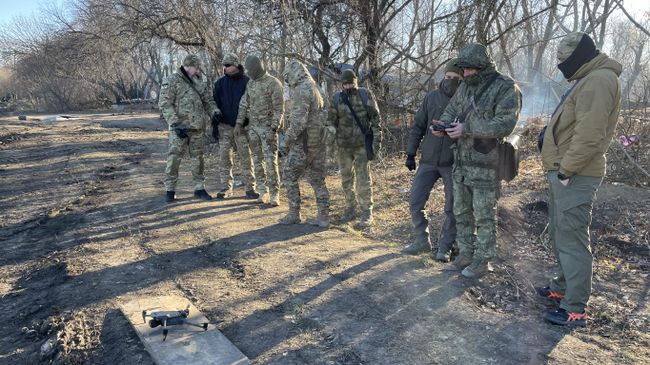 Практические занятия по управлению дроном Практические занятия по управлению дроном