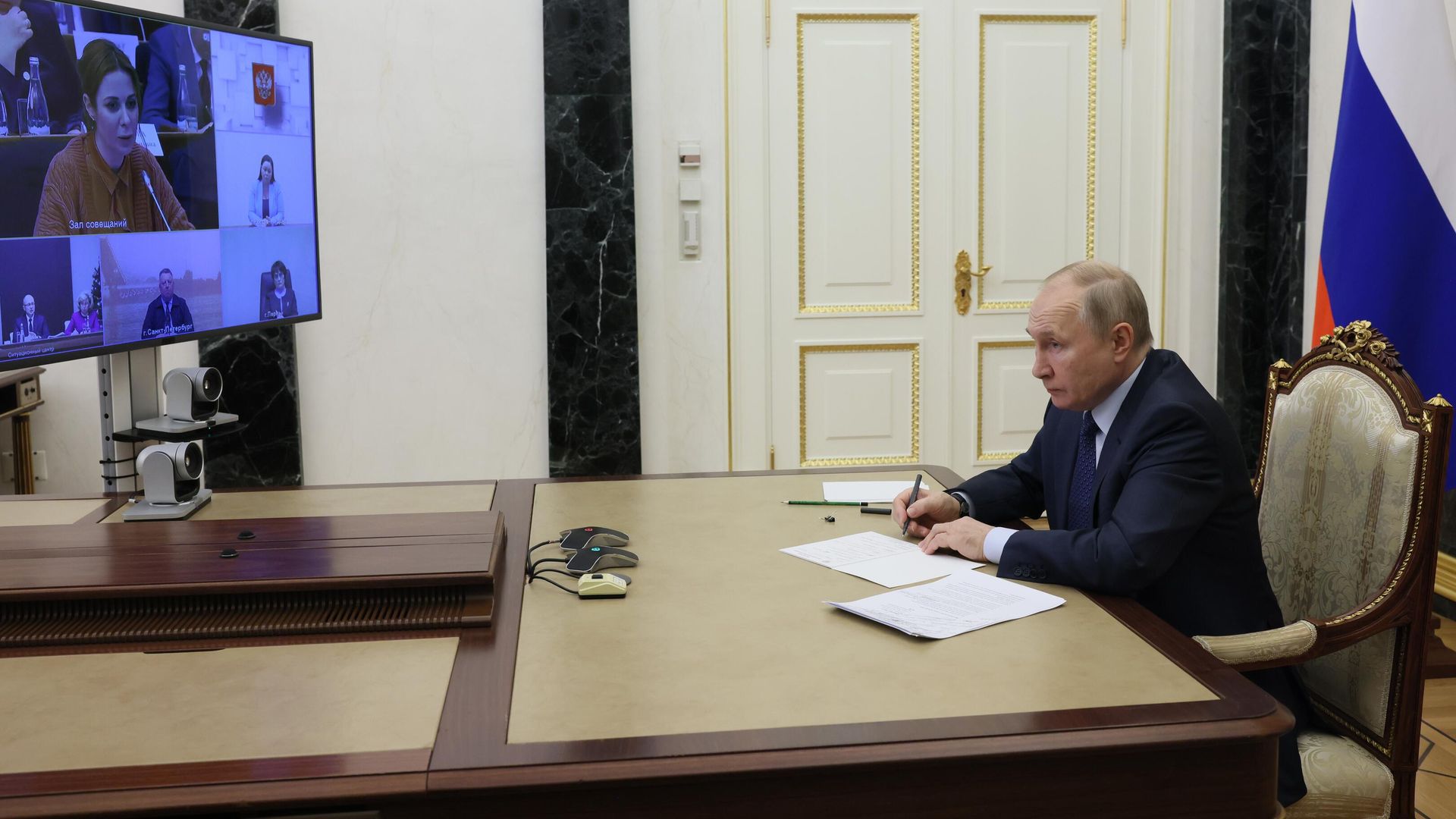 Президент Владимир Путин проводит в режиме видеоконференции ежегодное заседание Совета по развитию гражданского общества и правам человека - РИА Новости, 1920, 07.12.2022