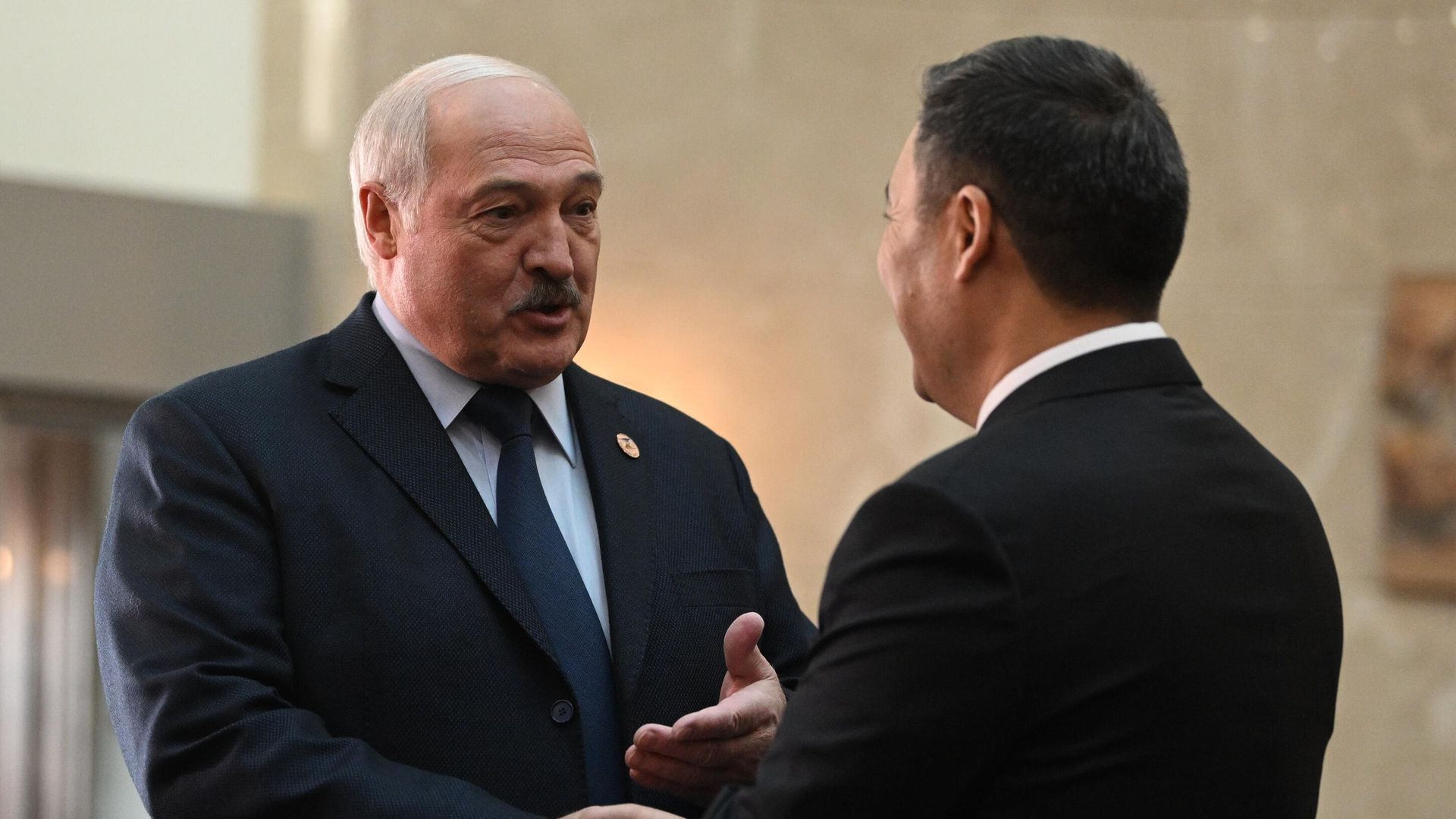 Президент Белоруссии Александр Лукашенко и президент Киргизии Садыр Жапаров Президент Белоруссии Александр Лукашенко и президент Киргизии Садыр Жапаров - РИА Новости, 1920, 09.12.2022
