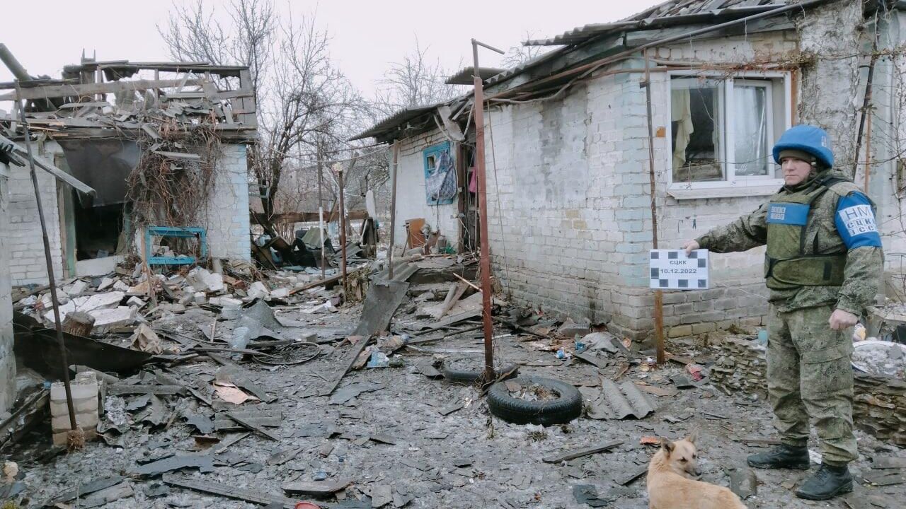 Последствия обстрела со стороны ВСУ населенного пункта Новопсков (ЛНР) Последствия обстрела со стороны ВСУ населенного пункта Новопсков (ЛНР) - РИА Новости, 1920, 10.12.2022