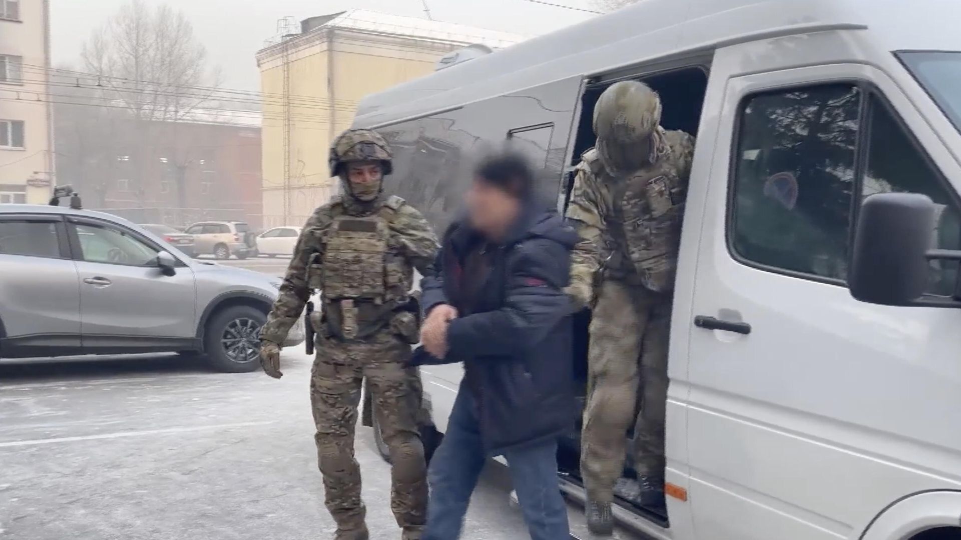 Задержанный по подозрению в покушении на государственную измену в Республике Хакасия Задержанный по подозрению в покушении на государственную измену в Республике Хакасия - РИА Новости, 1920, 13.12.2022