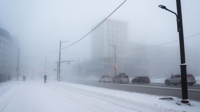 Местные жители на улице