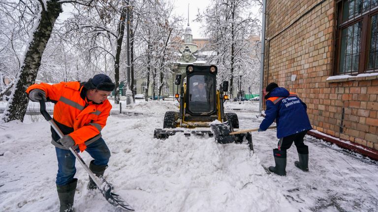 Ликвидация последствий снегопада в Москве Ликвидация последствий снегопада в Москве