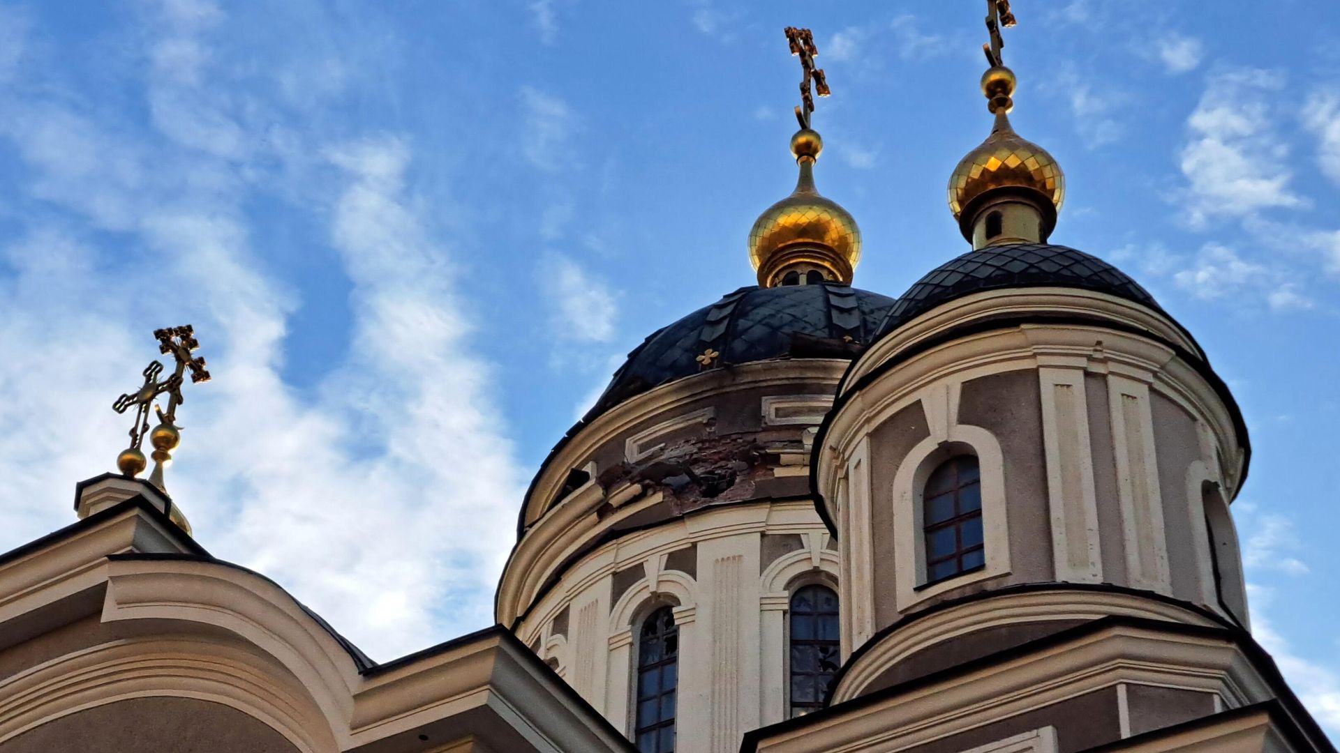 Купол храма, поврежденный в результате обстрела Донецка со стороны ВСУ - РИА Новости, 1920, 15.12.2022