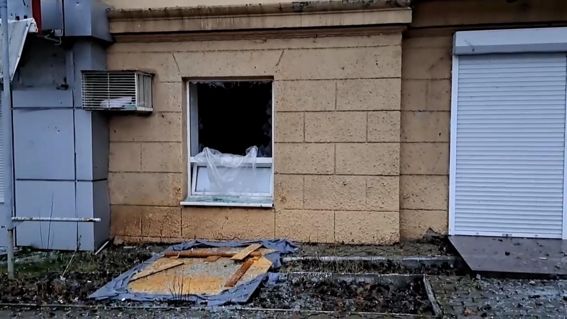 Последствия обстрела со стороны ВСУ в Донецке Последствия обстрела со стороны ВСУ в Донецке - РИА Новости, 1920, 17.12.2022