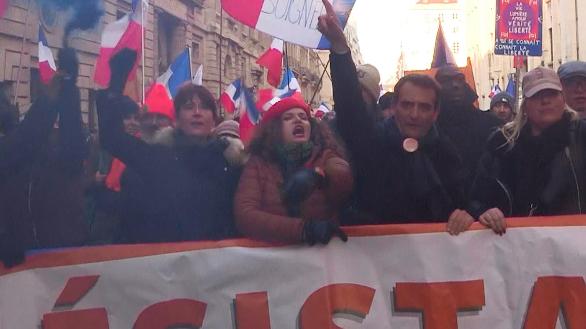 Франция должна покинуть НАТО. Митинг в Париже Франция должна покинуть НАТО. Митинг в Париже - РИА Новости, 1920, 18.12.2022