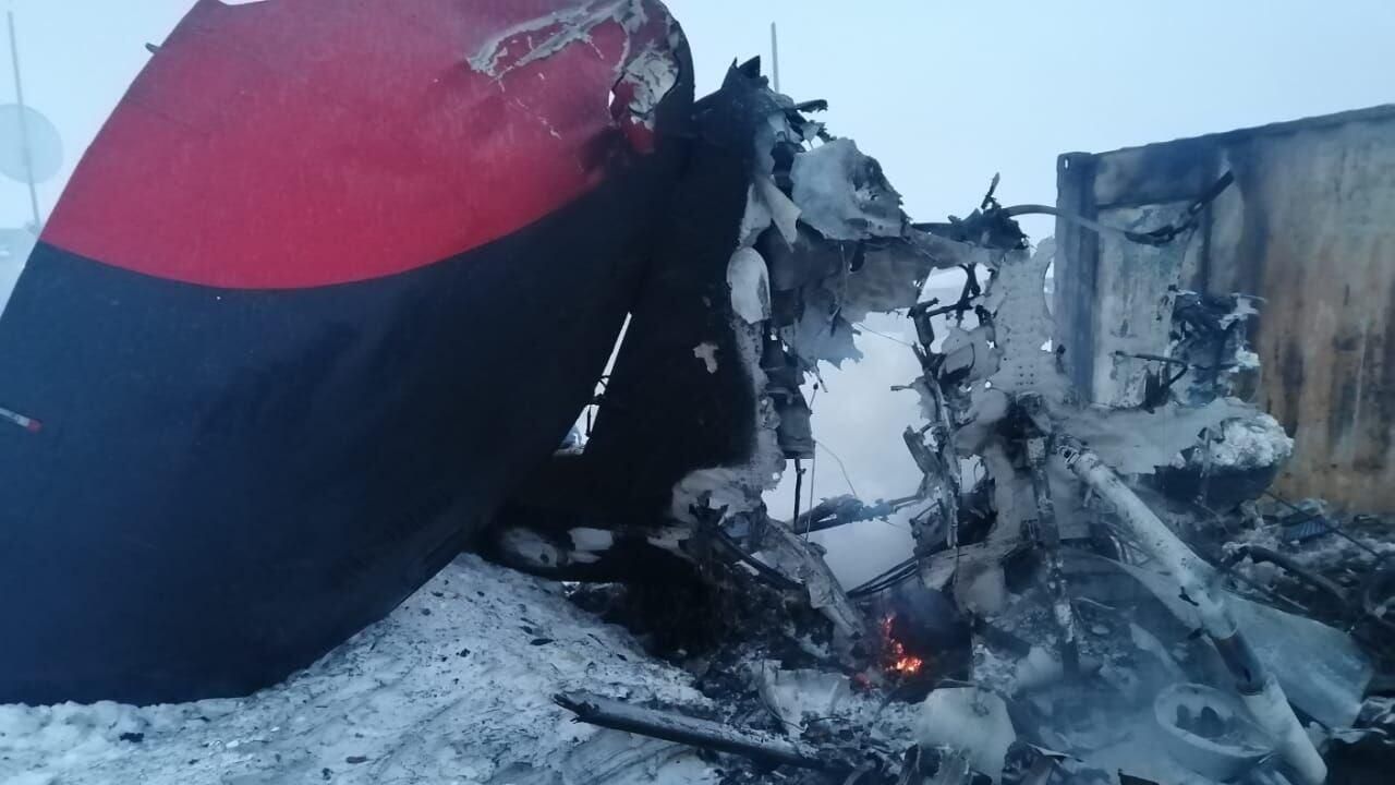 На месте аварийной посадки вертолета Ми-8 в Магаданской области На месте аварийной посадки вертолета Ми-8 в Магаданской области - РИА Новости, 1920, 28.02.2023