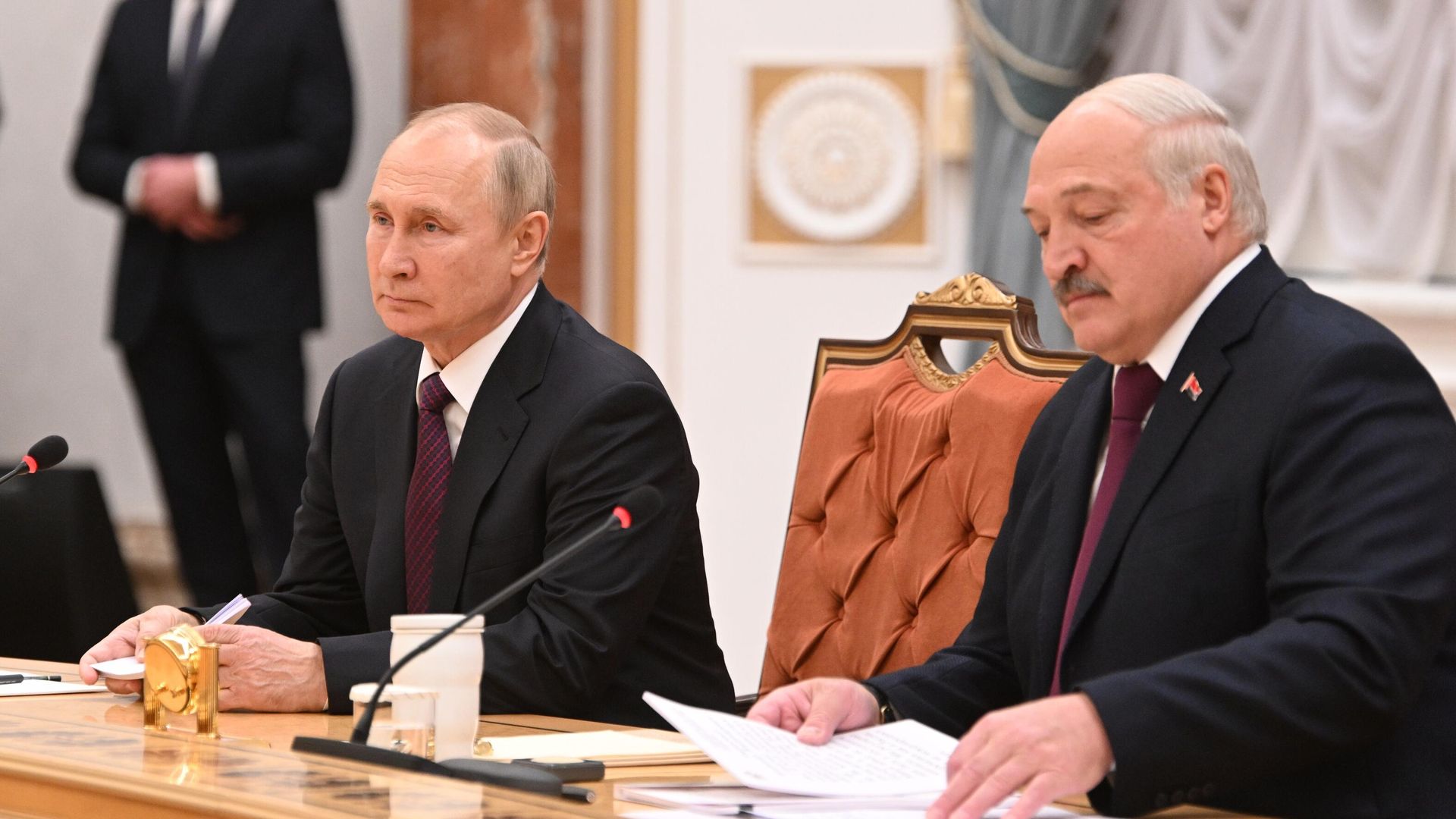 Президент РФ Владимир Путин и президент Белоруссии Александр Лукашенко во время встречи  - РИА Новости, 1920, 19.12.2022