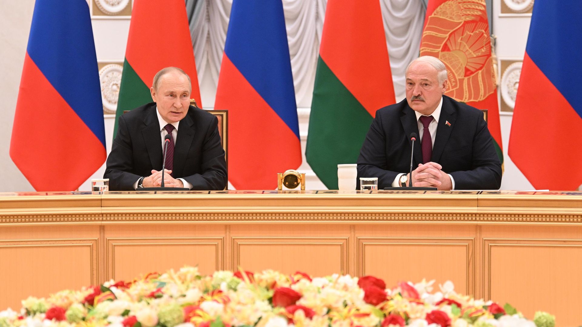Президент России Владимир Путин и президент Белоруссии Александр Лукашенко Президент России Владимир Путин и президент Белоруссии Александр Лукашенко - РИА Новости, 1920, 27.03.2023