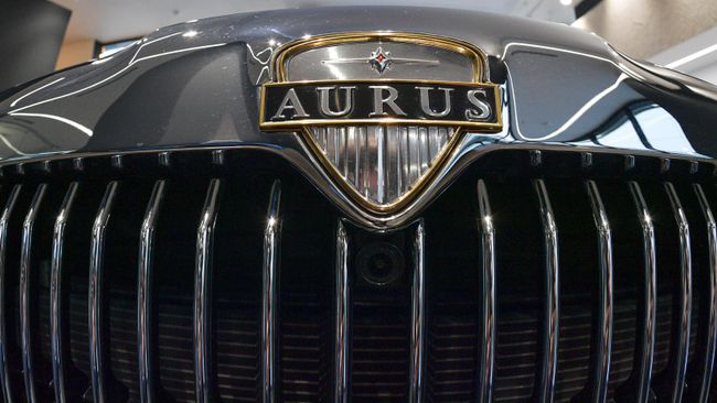 Седан Aurus Senat