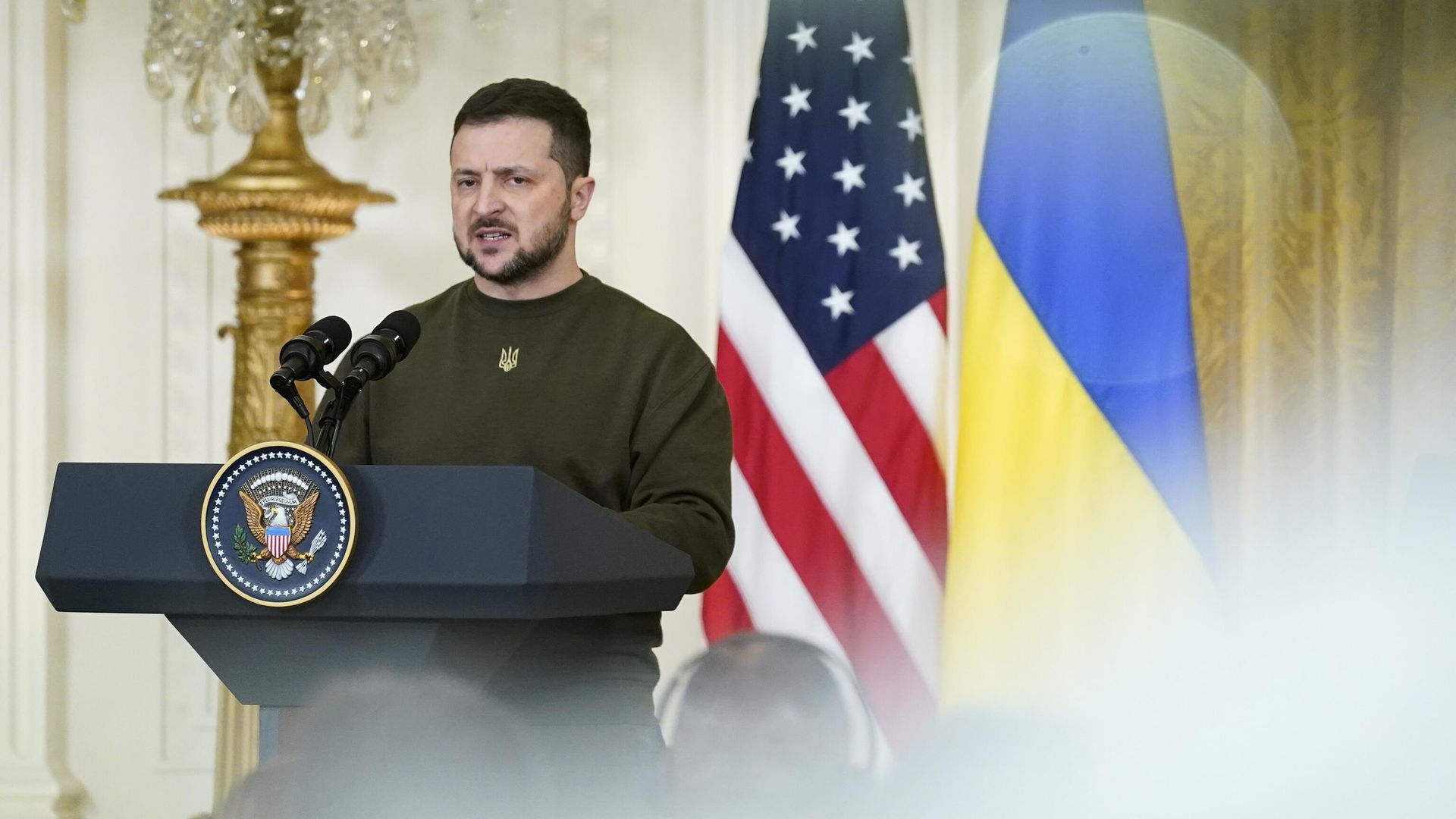 Президент Украины Владимир Зеленский выступает во время пресс-конференции с президентом Джо Байденом в Восточном зале Белого дома в Вашингтоне Президент Украины Владимир Зеленский выступает во время пресс-конференции с президентом Джо Байденом в Восточном зале Белого дома в Вашингтоне - РИА Новости, 1920, 22.12.2022
