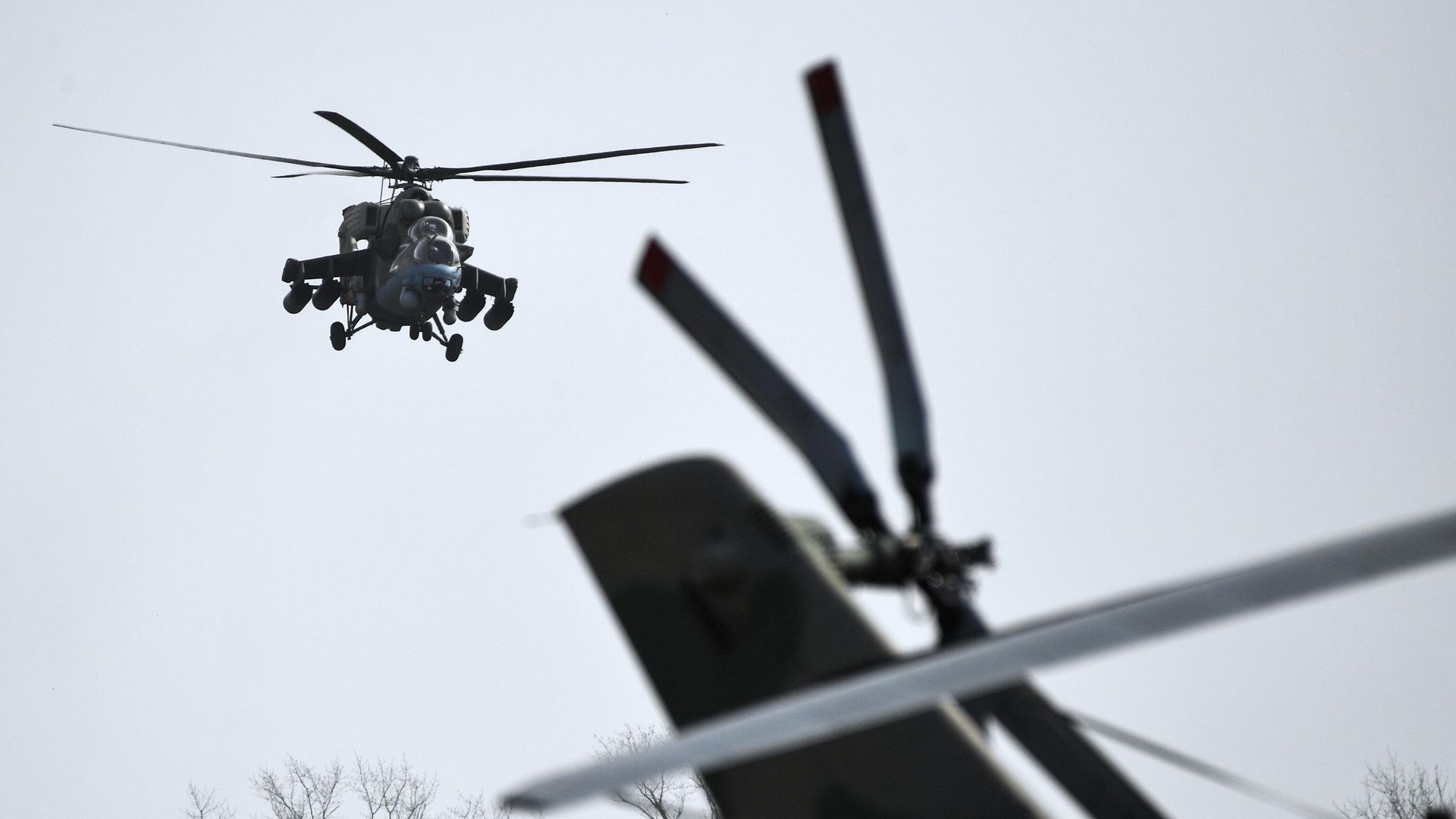 Вертолет ВКС России в зоне проведения специальной военной операции на Украине Вертолет ВКС России в зоне проведения специальной военной операции на Украине - РИА Новости, 1920, 29.10.2024