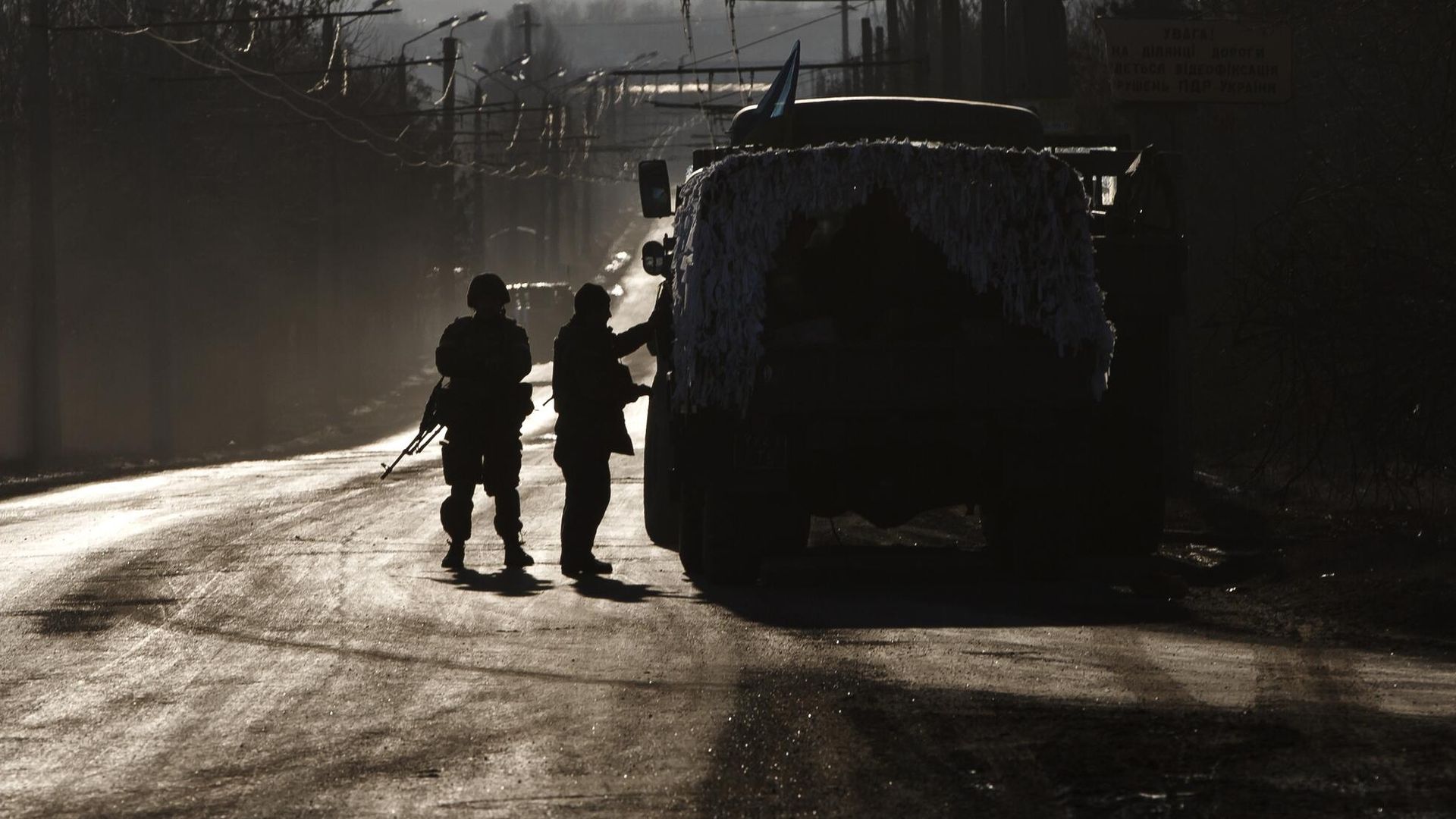 Украинские военные на окраине Артемовска Украинские военные на окраине Артемовска - РИА Новости, 1920, 28.02.2023