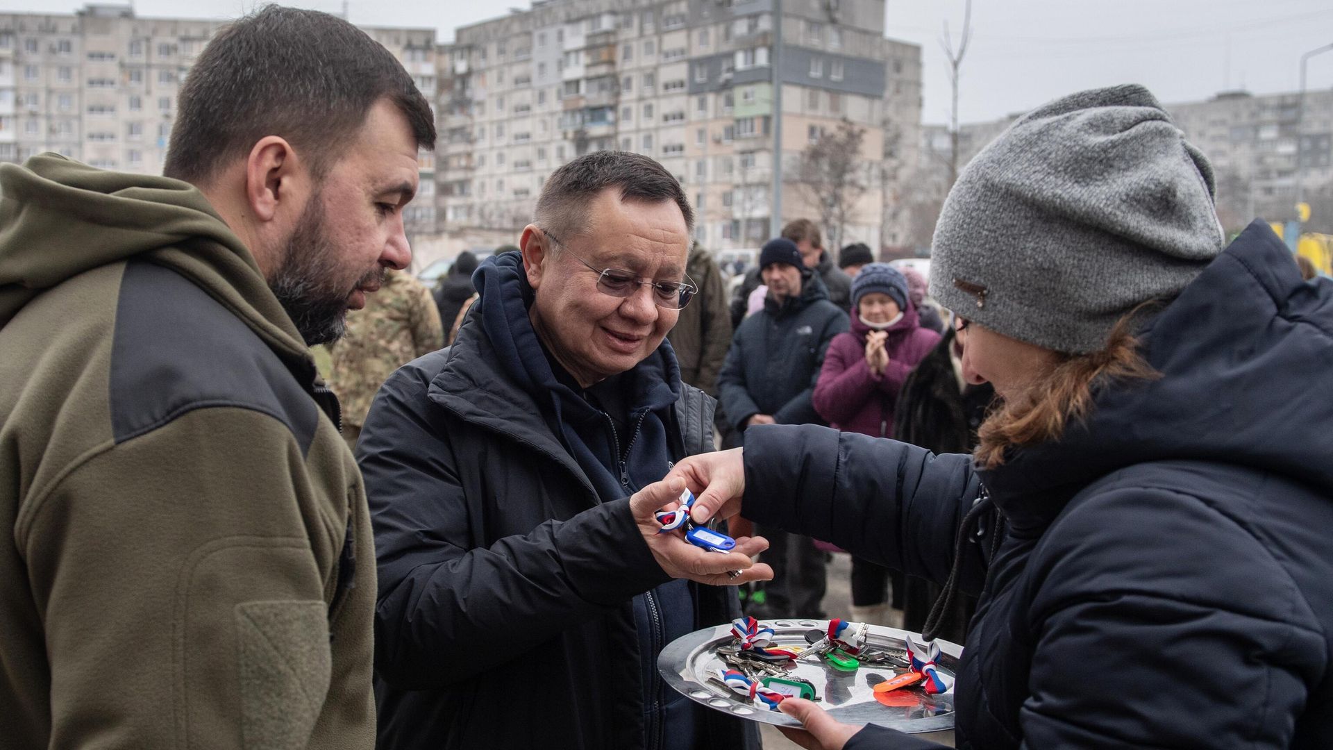 Вручение ключей от новой квартиры в Мариуполе Вручение ключей от новой квартиры в Мариуполе - РИА Новости, 1920, 26.12.2022