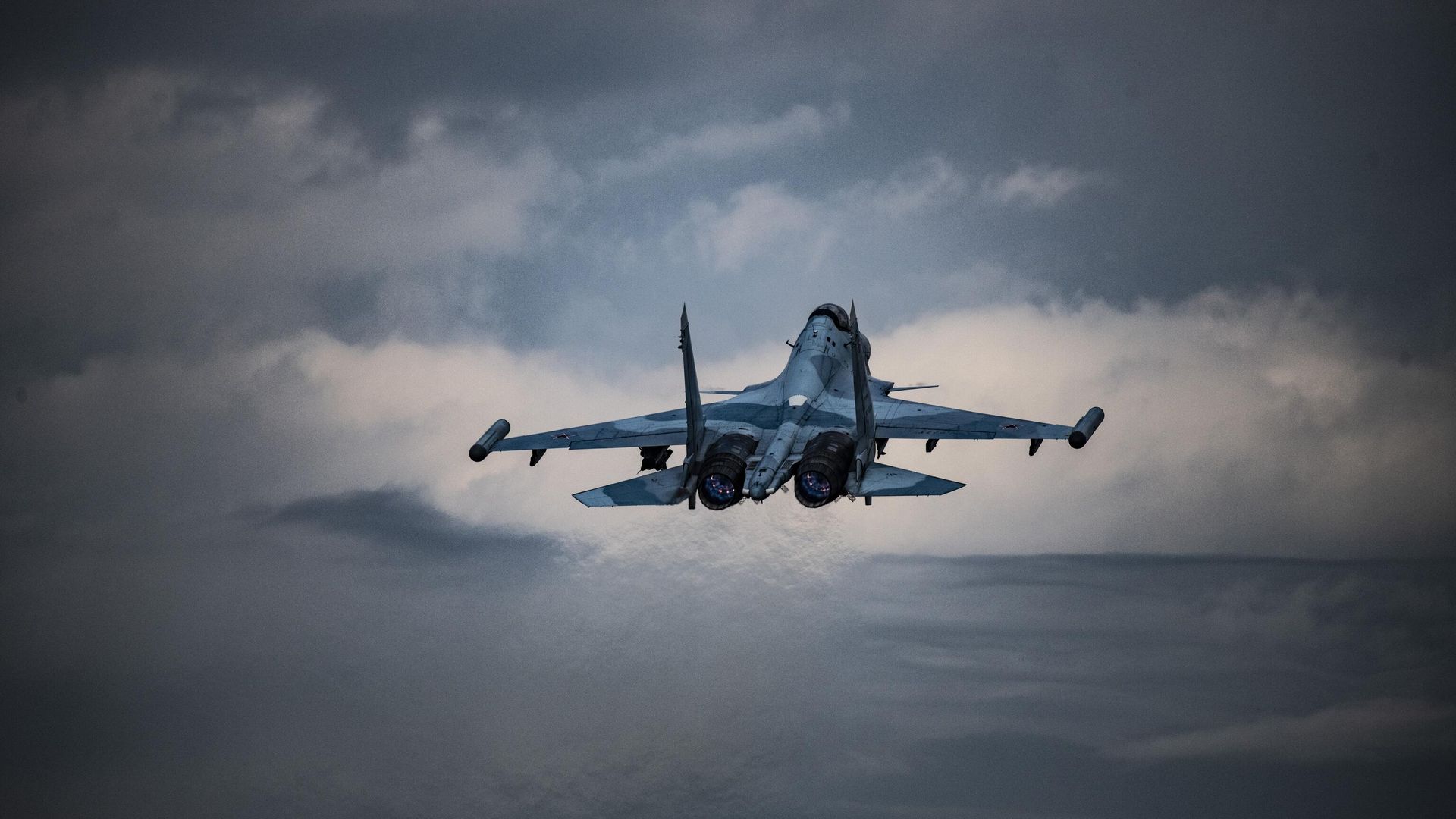 Многоцелевой истребитель Су-30СМ ВКС России Многоцелевой истребитель Су-30СМ ВКС России - РИА Новости, 1920, 23.04.2023