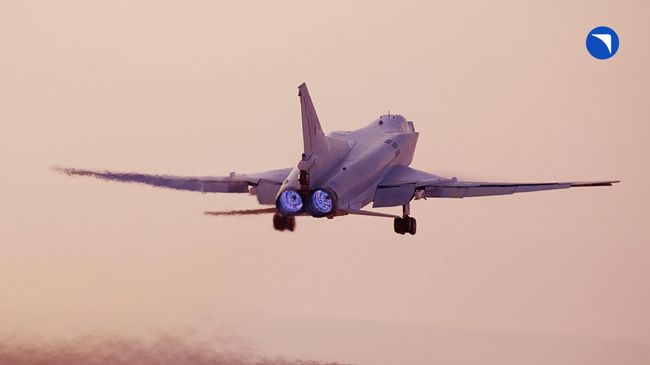 Дальний сверхзвуковой бомбардировщик-ракетоносец Ту-22М3, переданный ВКС России