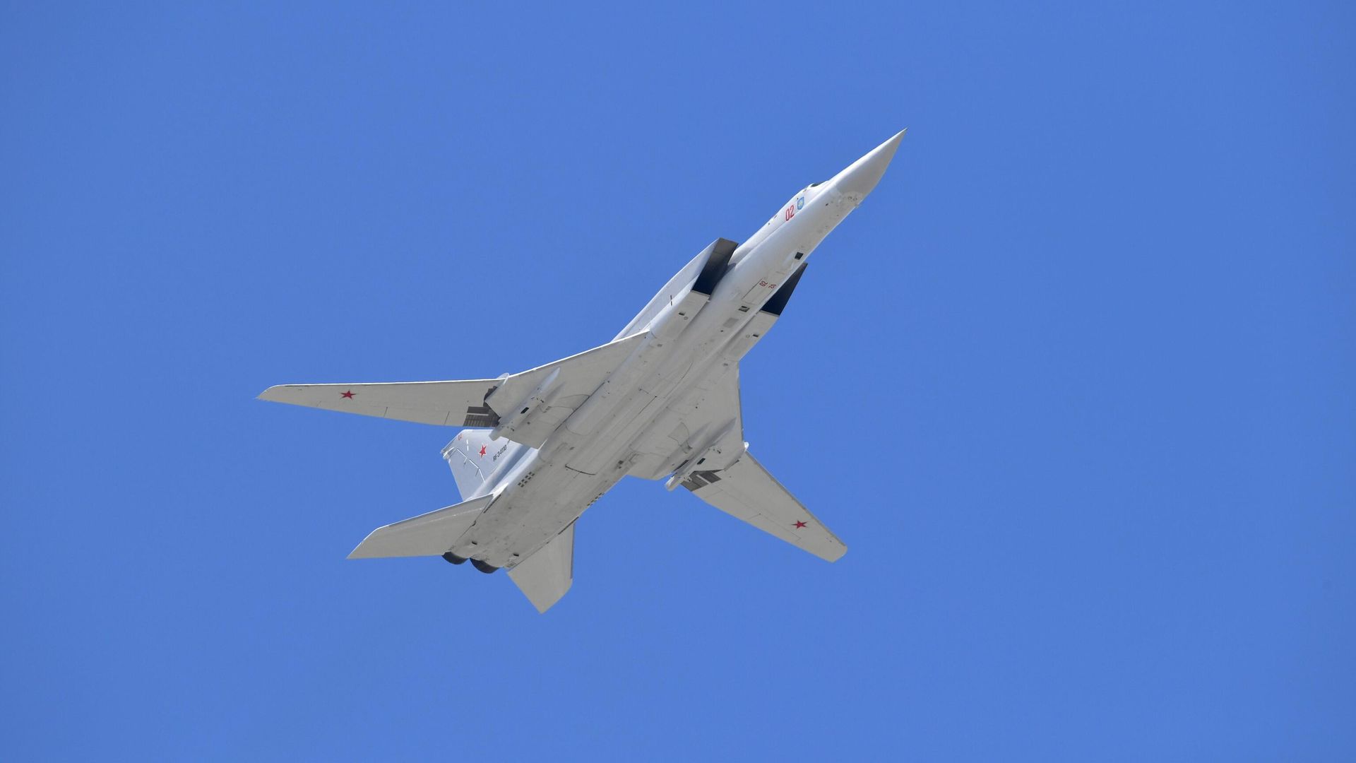 Дальний сверхзвуковой бомбардировщик-ракетоносец Ту-22М3 Дальний сверхзвуковой бомбардировщик-ракетоносец Ту-22М3 - РИА Новости, 1920, 10.06.2024