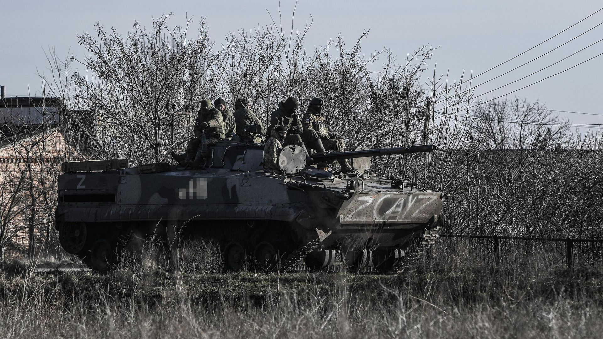 Бойцы ВС РФ на боевой машине пехоты БМП-3 в зоне спецоперации на Запорожском направлении - РИА Новости, 1920, 28.07.2023