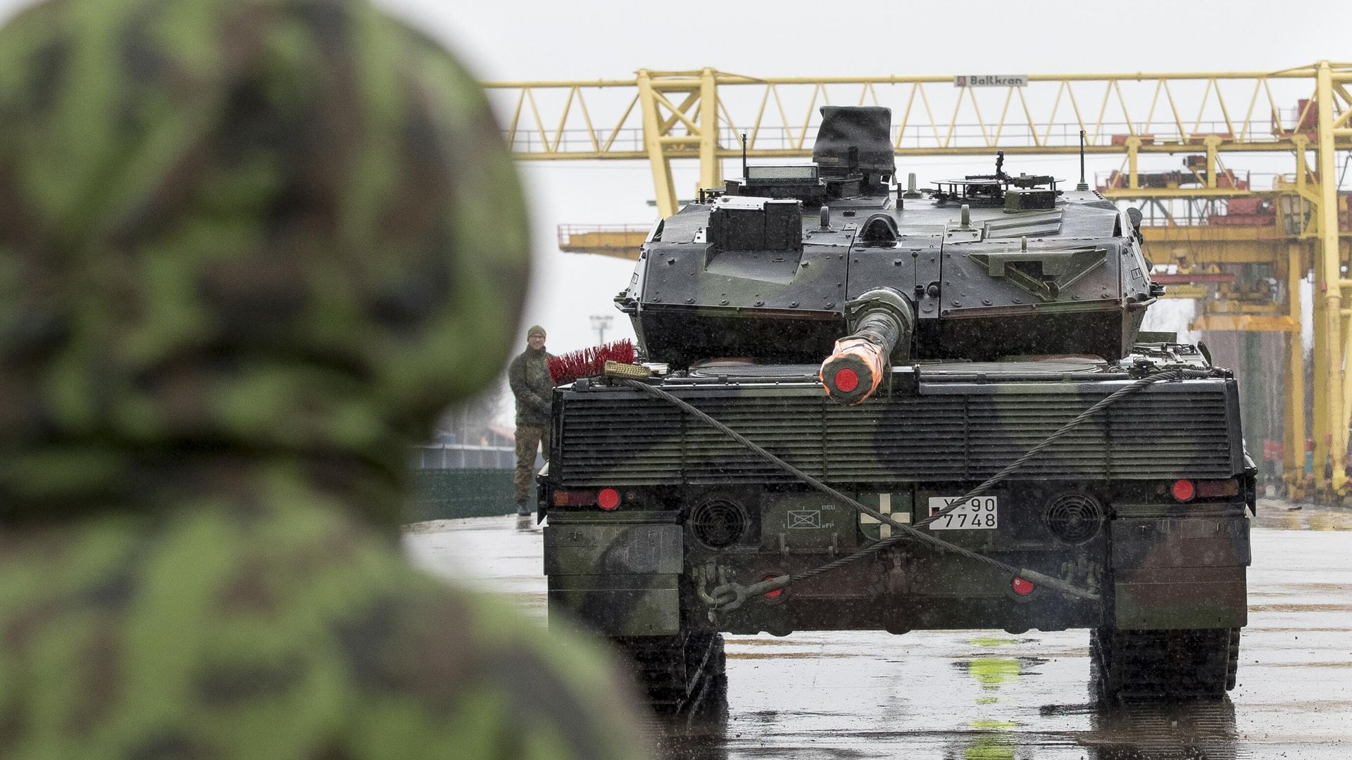 Немецкий танк Leopard 2 Немецкий танк Leopard 2 - РИА Новости, 1920, 13.01.2023