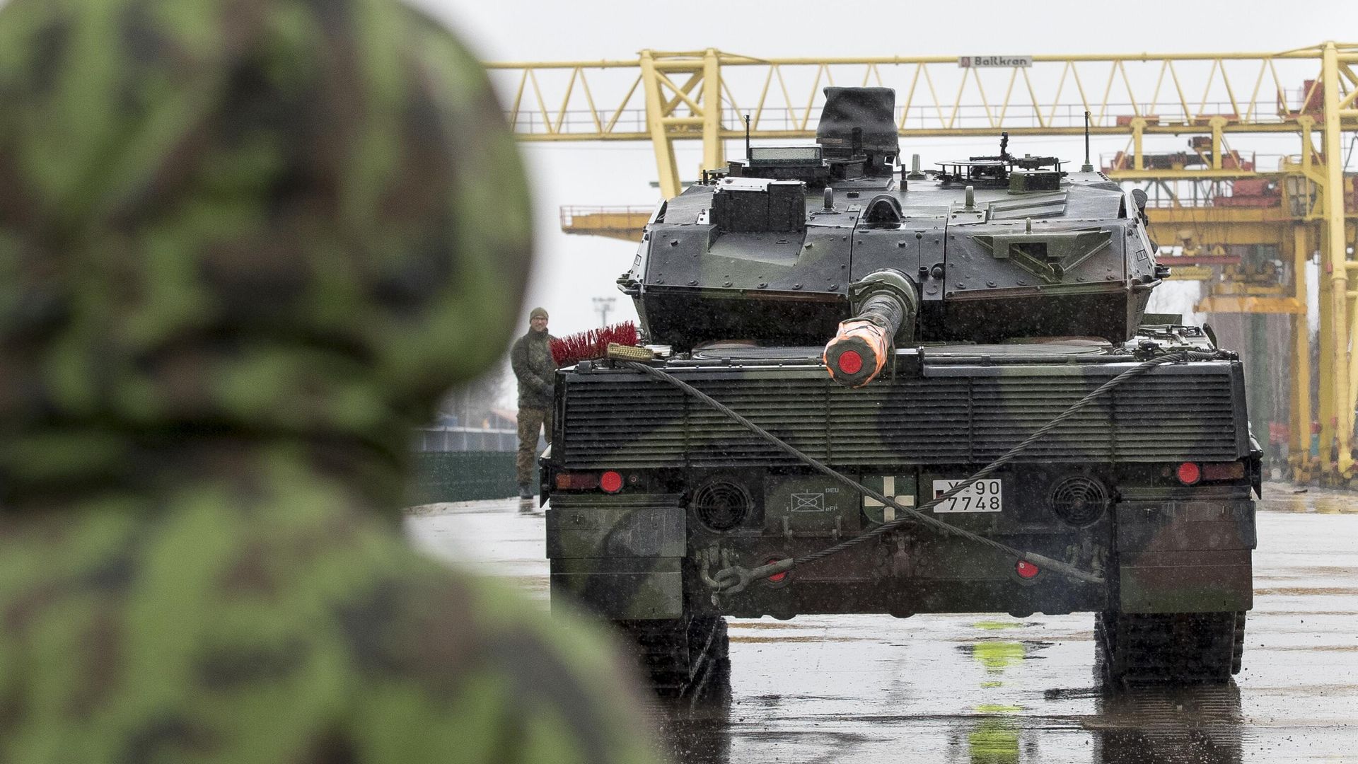 Немецкий танк Leopard 2 Немецкий танк Leopard 2 - РИА Новости, 1920, 13.01.2023