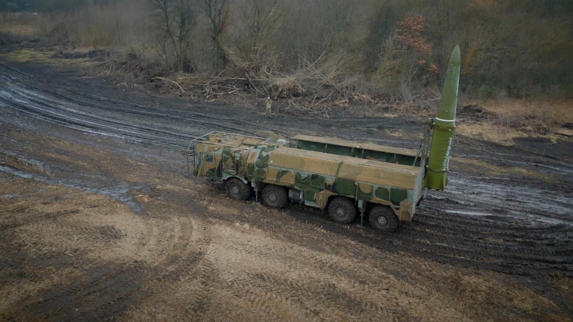 Пуск ракеты Искандера по военной инфраструктуре ВСУ Пуск ракеты Искандера по военной инфраструктуре ВСУ - РИА Новости, 1920, 10.01.2023