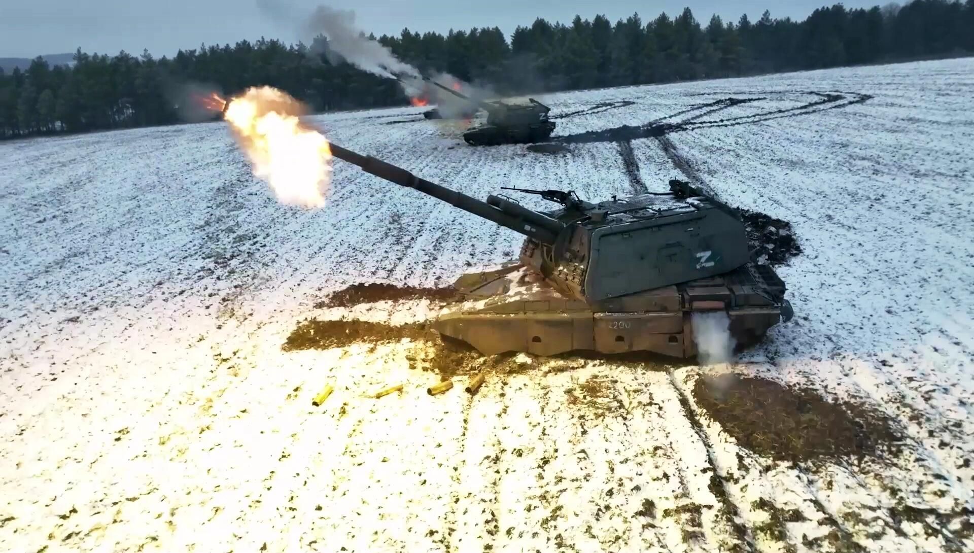 Мобилизованные военнослужащие поражают позиции ВСУ из модернизированных гаубиц Мста Мобилизованные военнослужащие поражают позиции ВСУ из модернизированных гаубиц Мста - РИА Новости, 1920, 25.01.2023