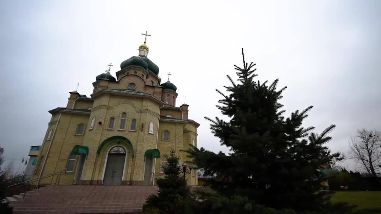 Храм в честь Архистратига Божия Михаила и всех Небесных Сил Бесплотных в селе Белогородка Киевской области Храм в честь Архистратига Божия Михаила и всех Небесных Сил Бесплотных в селе Белогородка Киевской области - РИА Новости, 1920, 13.01.2023