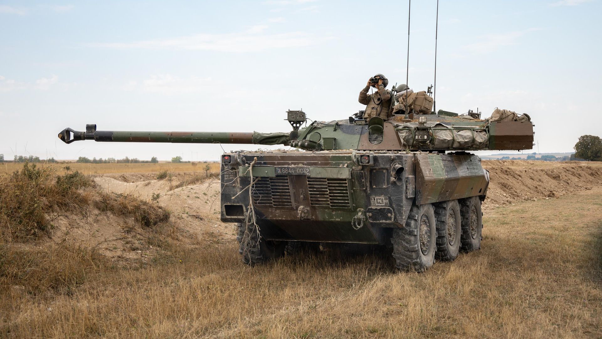 Французский колесный танк AMX-10 RC Французский колесный танк AMX-10 RC - РИА Новости, 1920, 14.01.2023