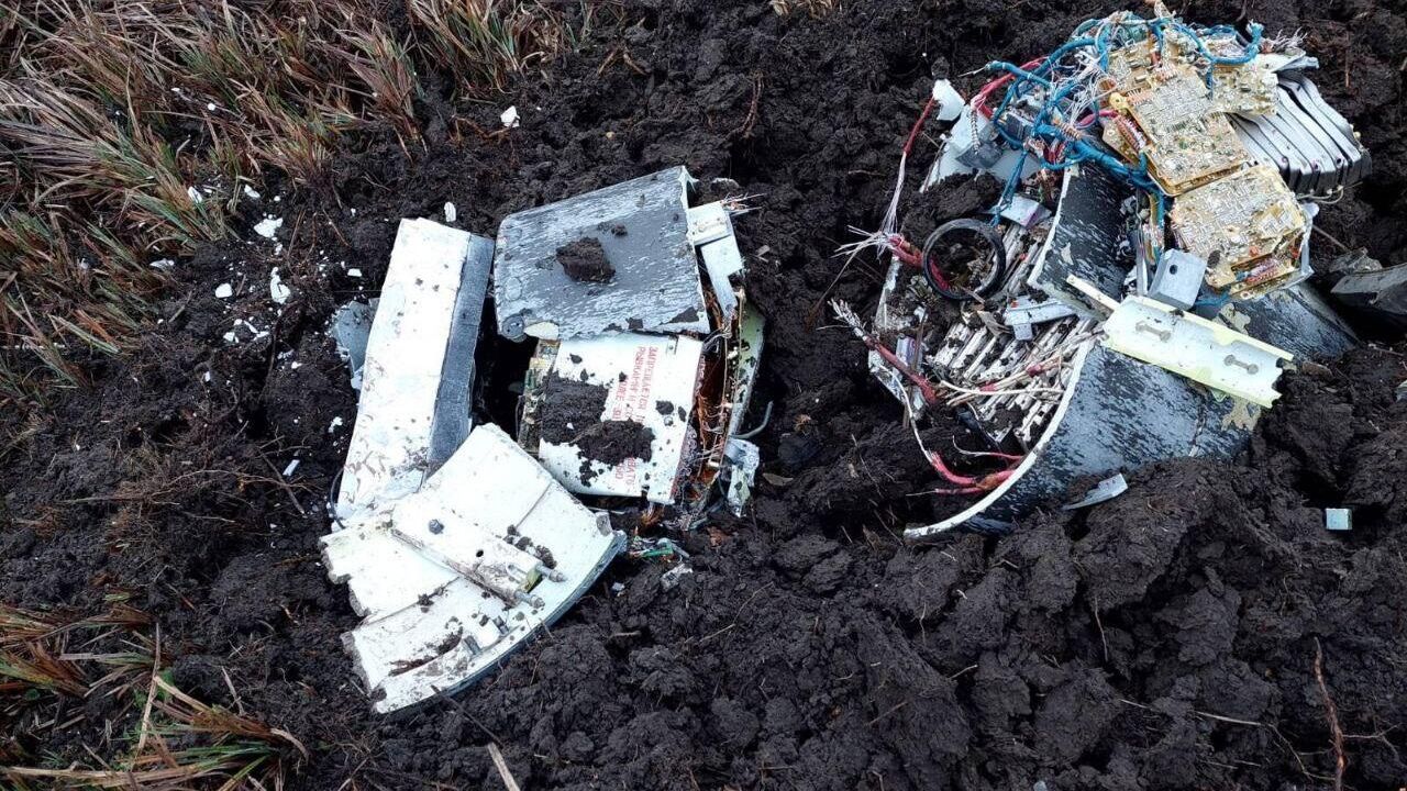 В Бричанском районе Молдовы обнаружена головная часть упавшей ранее ракеты В Бричанском районе Молдовы обнаружена головная часть упавшей ранее ракеты - РИА Новости, 1920, 15.01.2023