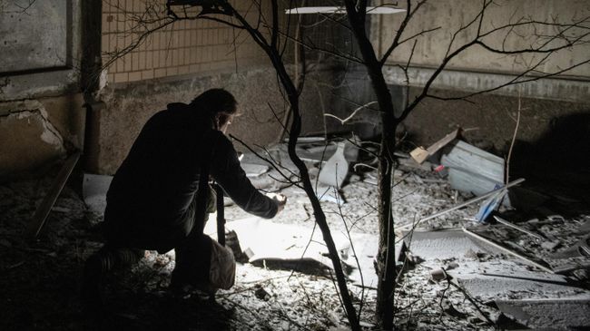 Последствия обстрела со стороны ВСУ Петровского района Донецка