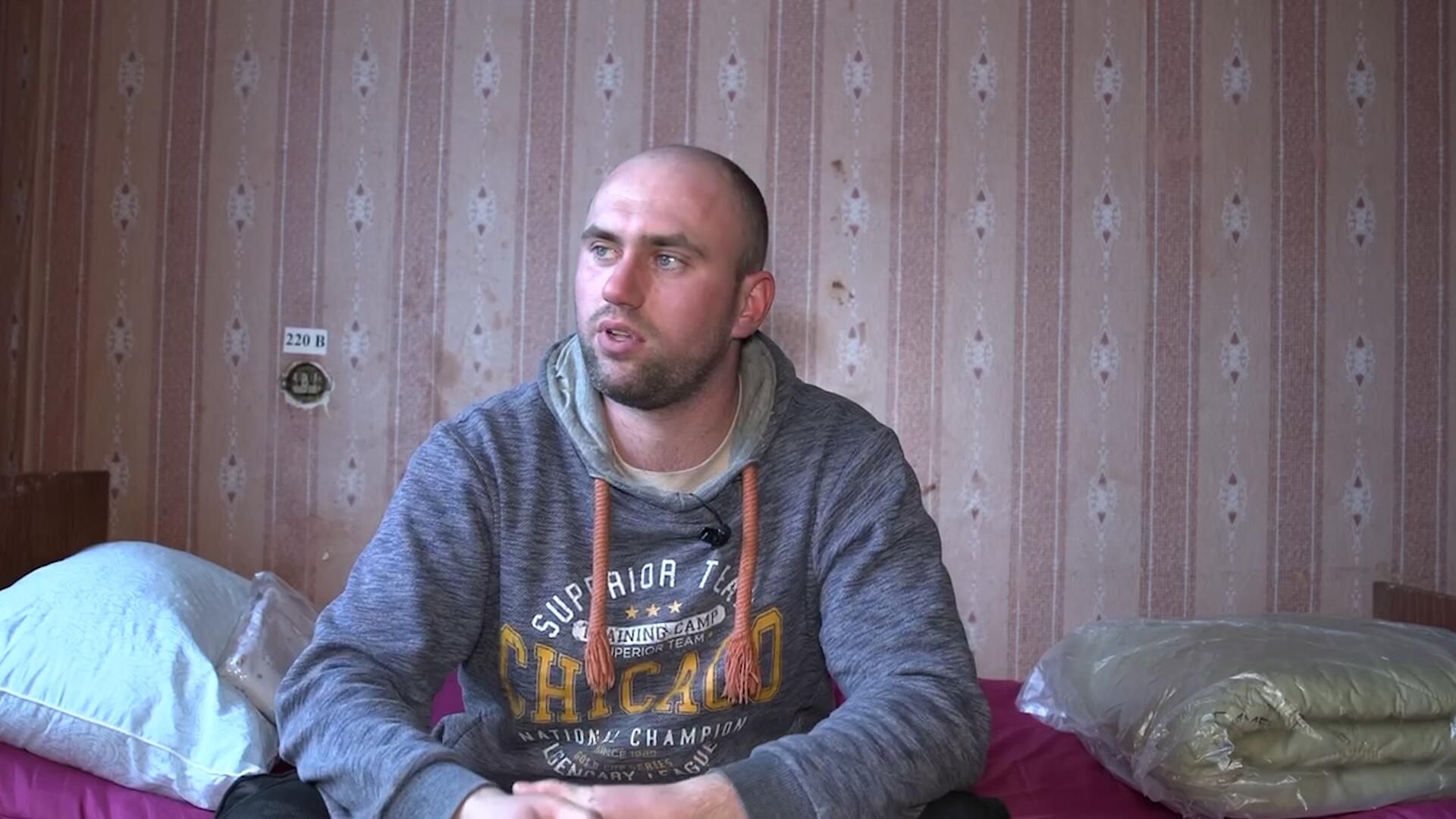 Житель села Опытное о мародерстве украинских войск и планах уничтожить Артемовск Житель села Опытное о мародерстве украинских войск и планах уничтожить Артемовск - РИА Новости, 1920, 16.01.2023